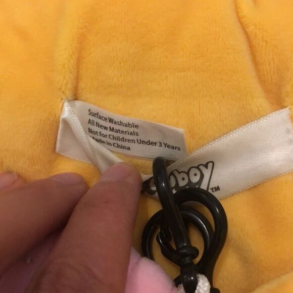 HEART emoji pillow with three little emojis back - Picture 5 of 5